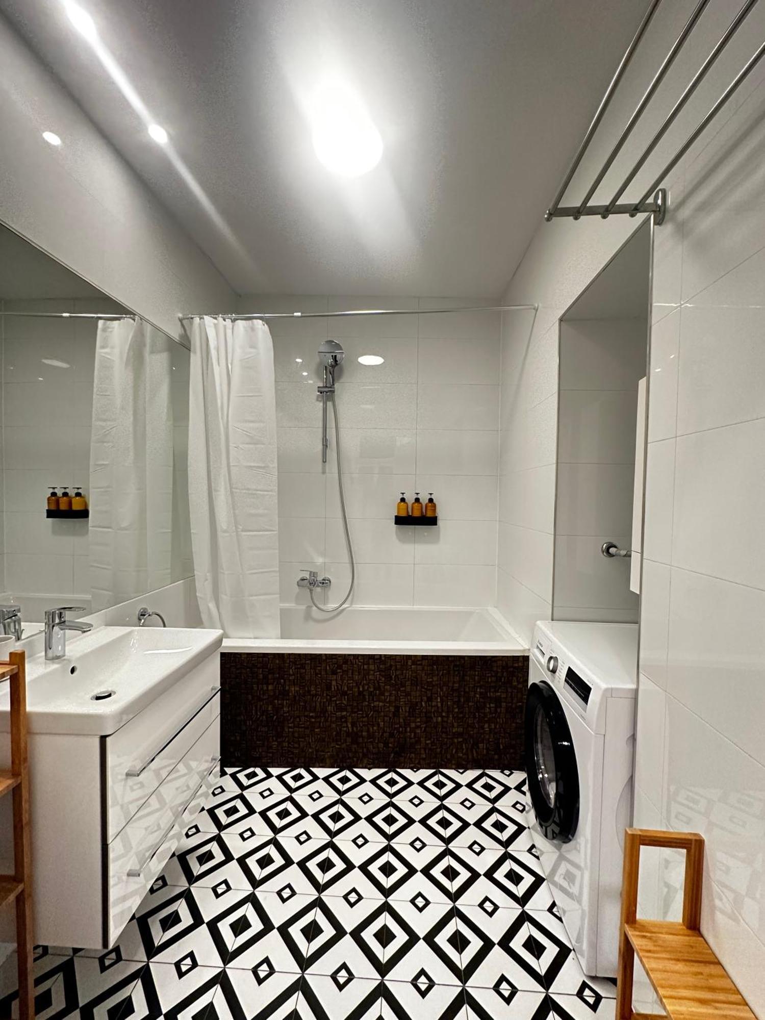 Luxury 3 Bedroom Apartment Near Schoenbrunn Palace 비엔나 외부 사진